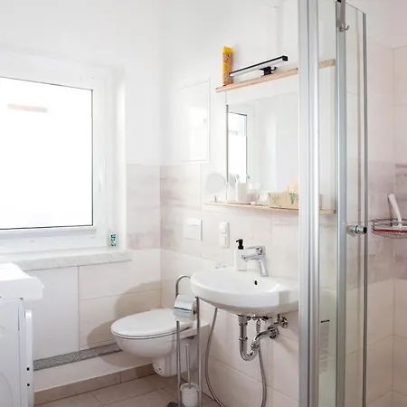 アパート Savor 5 Personen 2 Schlafzimmer Babybett Netflix Balkon Zentrum