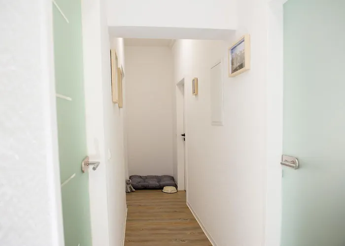 Savor 5 Personen 2 Schlafzimmer Babybett Netflix Balkon Zentrum *