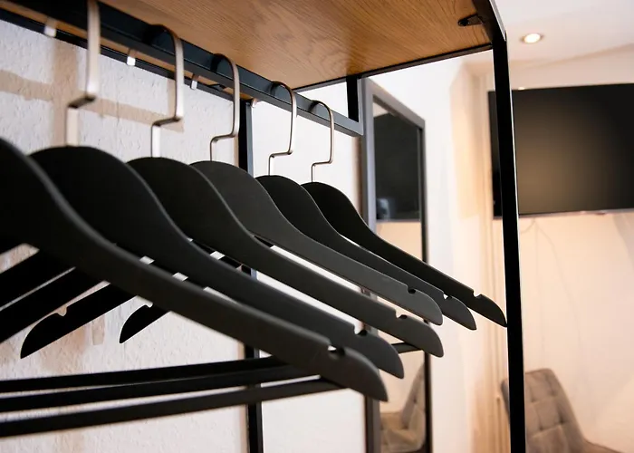 Savor 5 Personen 2 Schlafzimmer Babybett Netflix Balkon Zentrum * באוטזן