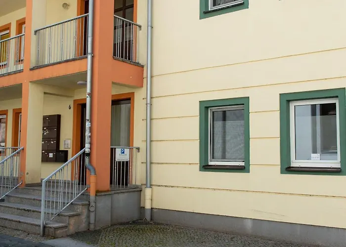 Savor 5 Personen 2 Schlafzimmer Babybett Netflix Balkon Zentrum דירה