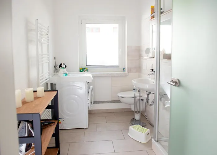 Savor 5 Personen 2 Schlafzimmer Babybett Netflix Balkon Zentrum דירה